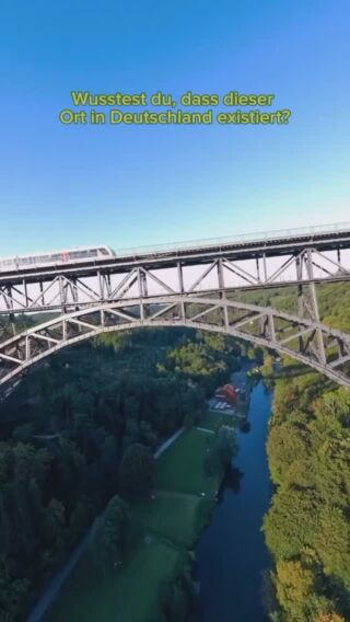 KENNST DU DIESEN ORT?
➡️ 2 1/2 Stunden pures Abenteuer auf Deutschlands höchster Eisenbahnbrücke 🤩

➡️ inkl. Fotos 📷

➡️ Jeden Samstag und Sonntag geführte Touren ✅

➡️ Wo? Müngstener Brückenweg 71, 42659 Solingen

Sicher dir jetzt deinen Platz beim BRÜCKENSTEIG 💚
#brückensteig #brueckensteig#ausflugstipp #ausflugszielenrw #ausflugsziele_nrw #reisezieldeutschland #hiddenspotsgermany #solingen #diebergischendrei