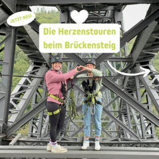 Eure Privatführung über Deutschlands höchste Eisenbahnbrücke 💚 Das sind unserer Herzenstouren! Nur ihr zwei und euer Guide, der euch in der 2,5h Tour auf die Brücke führt ☺️ So erlebt ihr das Abenteuer Brückensteig ganz für euch allein - perfekt für Paare, beste Freunde oder vielleicht einen Heiratsantrag? 💍
Schickt eure Anfrage per Mail an info@brueckensteig.de - Wir freuen uns auf eure Nachrichten 💚
 #brueckensteig #ausflugsziel #müngstenerbrücke #diebergischendrei #solingen #geschenkidee #müngsten #ausflugsziele_nrw #weihnachtsgeschenk