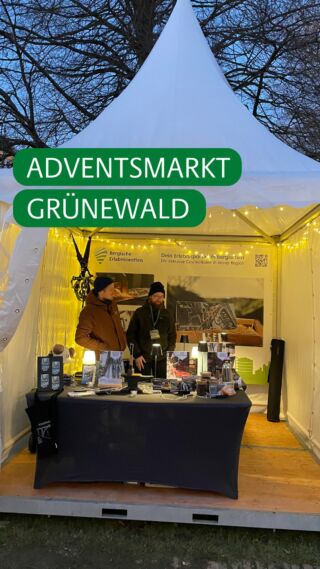 Kennt ihr schon den Adventsmarkt auf Schloss Grünewald? Nein? Na dann wirds Zeit 😊 Wir sind wieder mit unserem Stand vor Ort, haben unsere Gutscheine und damit das perfekte Weihnachtsgeschenk für euch dabei 🫵💌 
Wir freuen uns darauf, mit euch ins Gespräch zu kommen 🤗
#diebergischendrei #bergischesland #solingen #schlossgrünewald