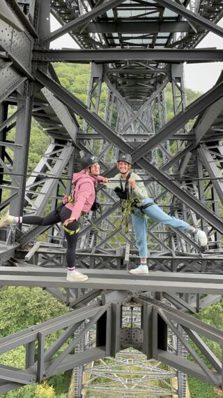 Gemeinsam Erinnerungen schaffen 🤝 eine Tour beim Brückensteig 
#brückensteig #solingen #müngstenerbrücke #brückenpark #diebergischendrei #ausflügemitkind #ausflugnrw #ausflugszielnrw #exploring #friendsforever #friendshipgoals